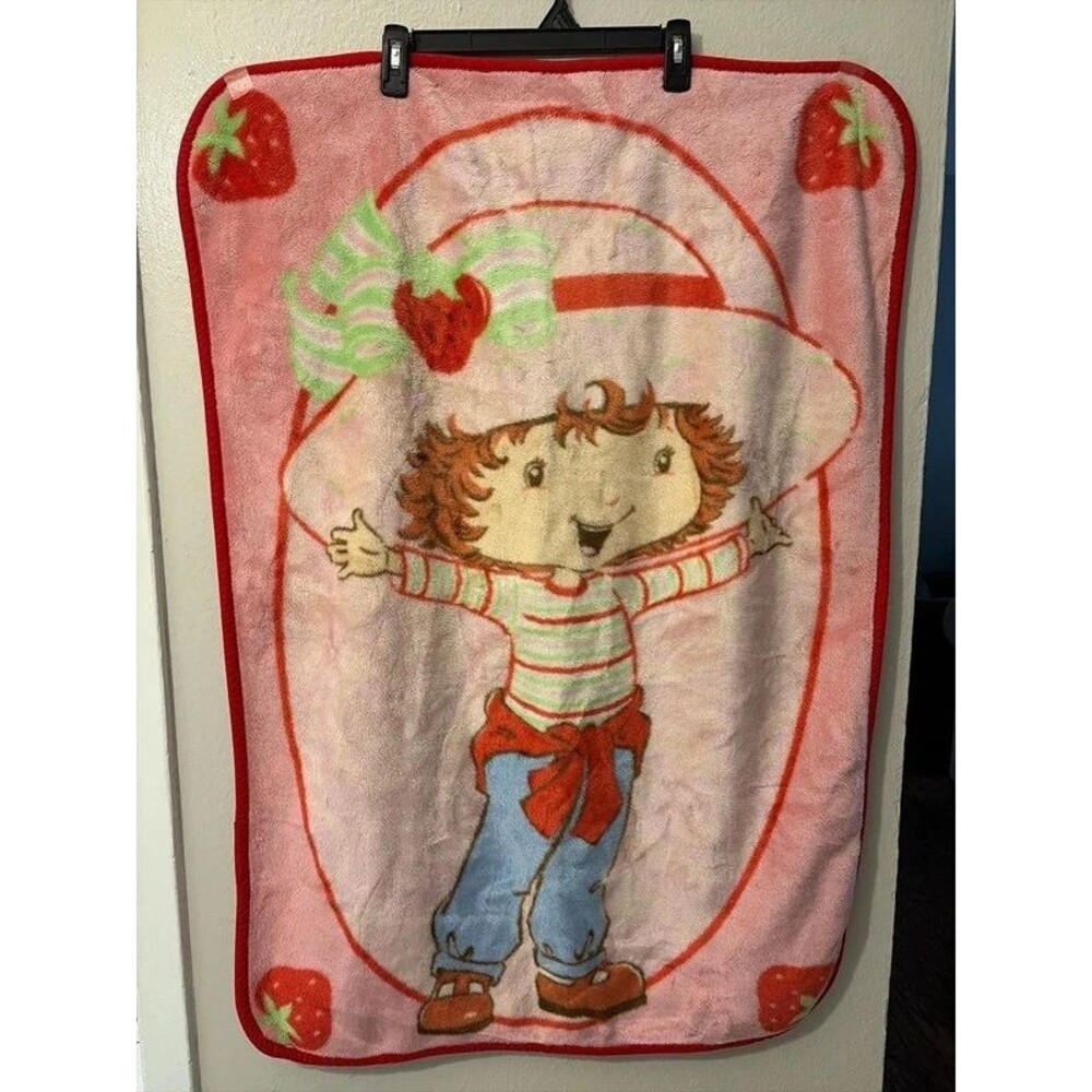 Strawberry Shortcake Year 2000 Blanket
